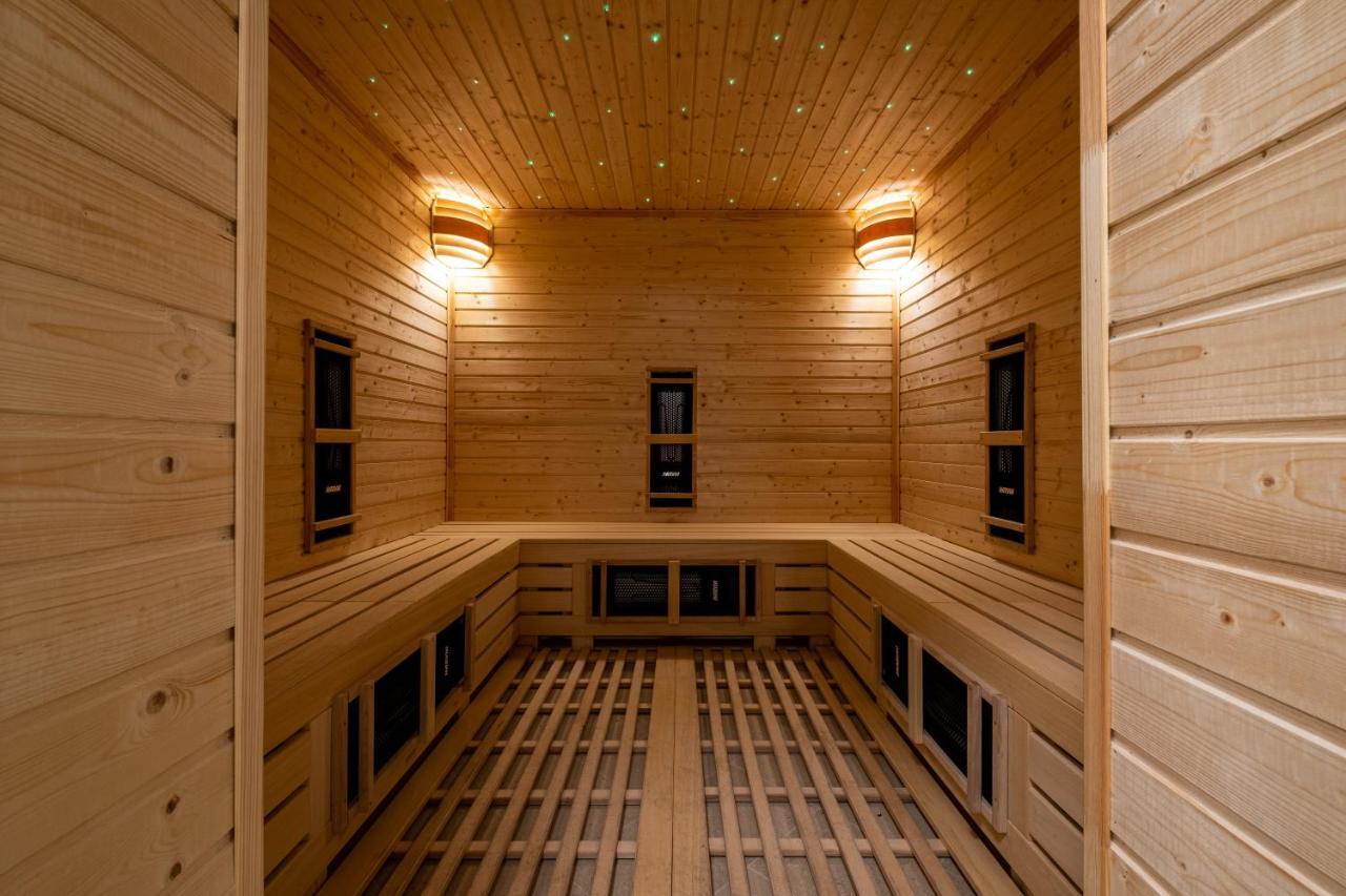 Fiald Hotel&Spa Bacău Exteriér fotografie