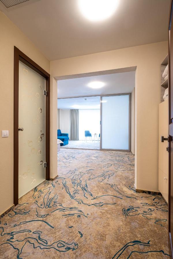 Fiald Hotel&Spa Bacău Exteriér fotografie