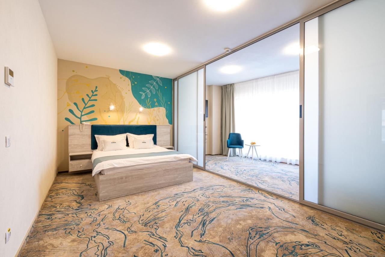 Fiald Hotel&Spa Bacău Exteriér fotografie
