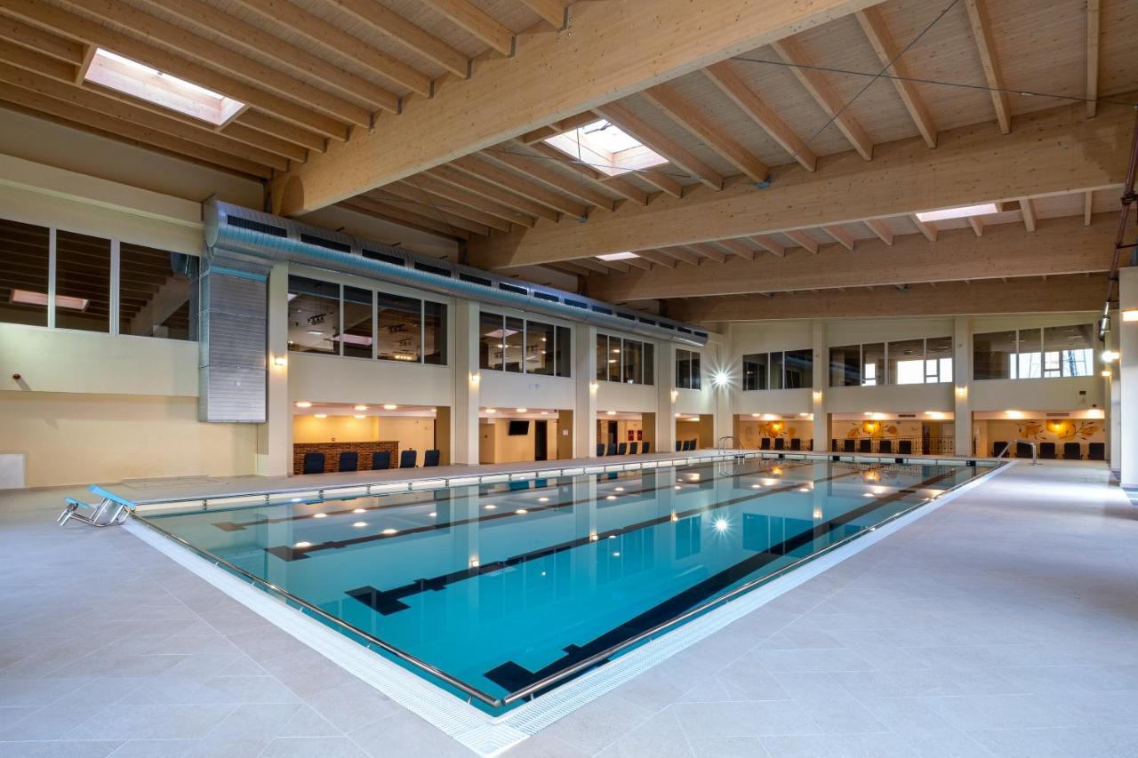Fiald Hotel&Spa Bacău Exteriér fotografie